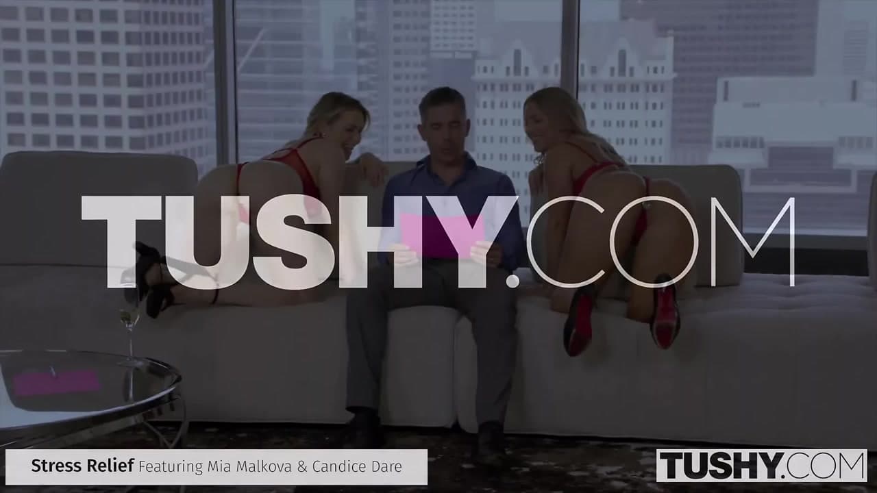 Tushy inanılmaz anal üçlü derleme