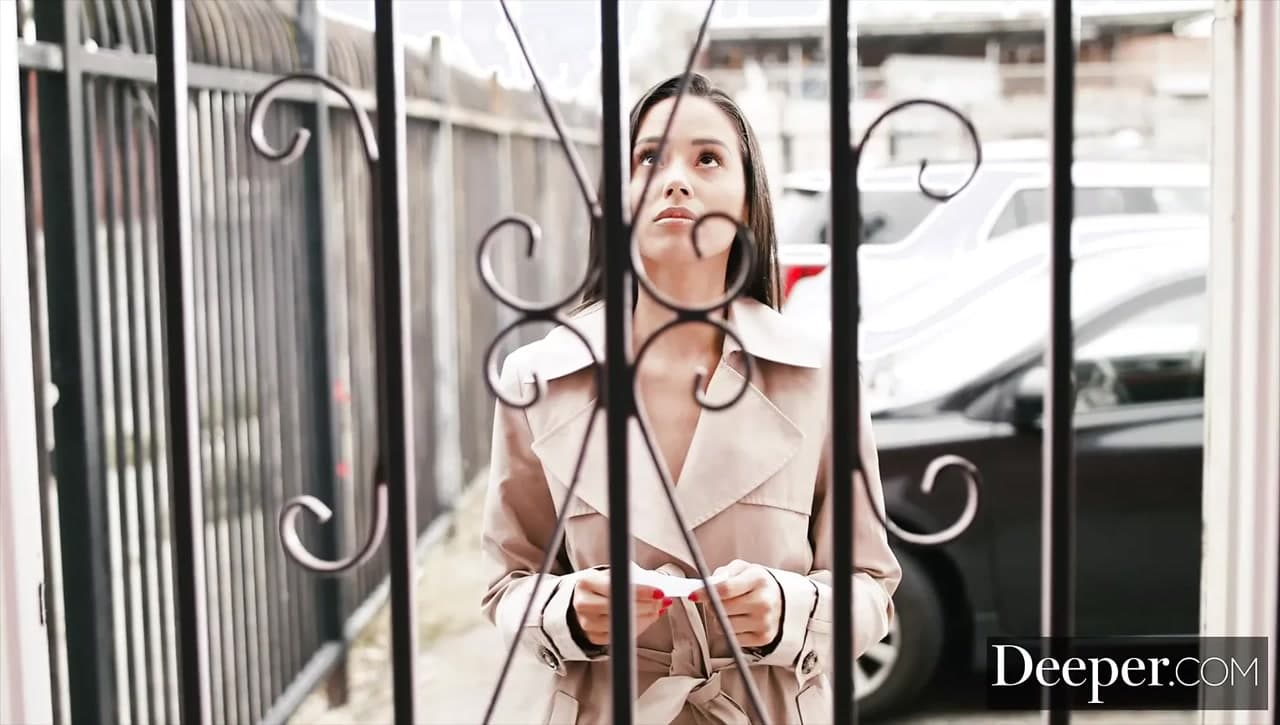 Daha derin. andreina de luxe bilinmeyene adım atıyor