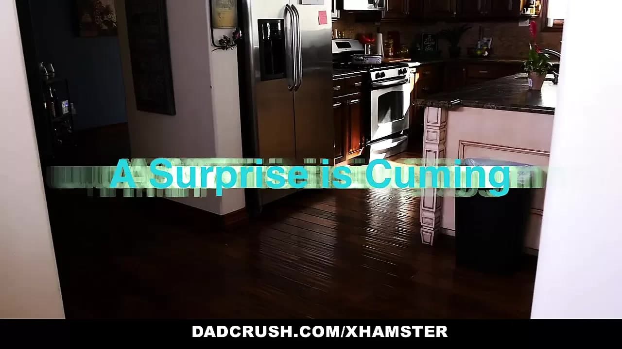 Dadcrush - genç nakit için üvey babası tarafından becerdin