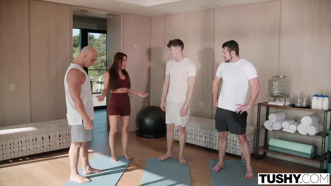 Tushy - Nicole sürpriz bekarlığa veda partisinde