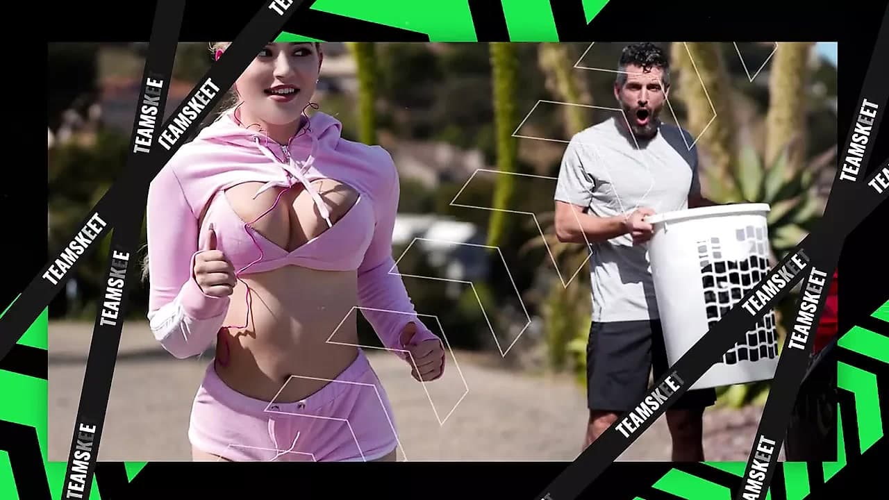 Sıcak milf yapılmış ona üvey tıraş ona kedi