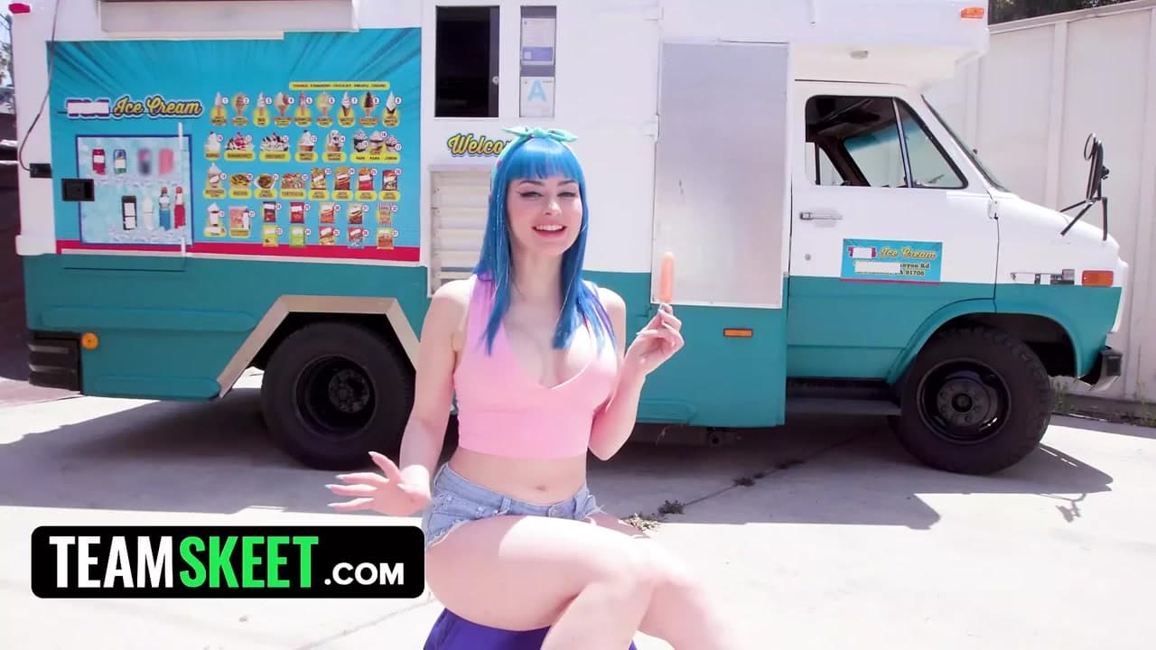 Muhteşem jewelz blu seks röportajı yapıyor ve ateşli bir günde dondurma için yarak sikiyor - teamskeet allstars