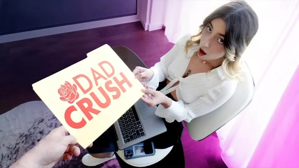 Chanel Camryn üvey babasının skoru bile eşitlemesi için vücudunu kullanıyor